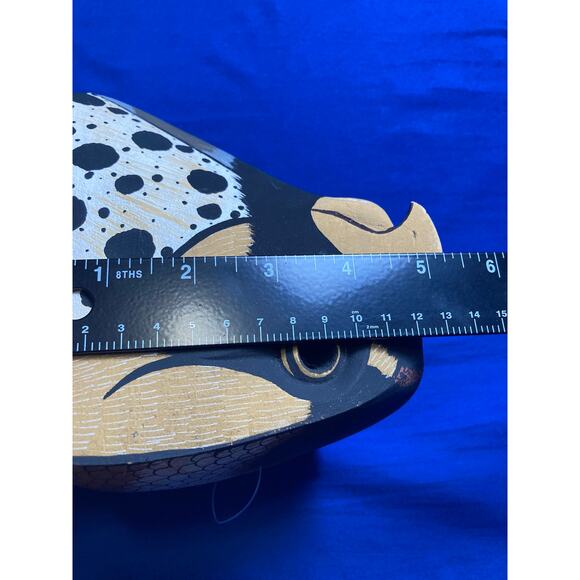 Carved Hand Painted Wood Bird of Pray Mask Signed 6x6x5 - Picture 4 of 10